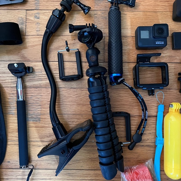 GoPro HERO7 Action Camera - Picture 10 of 11